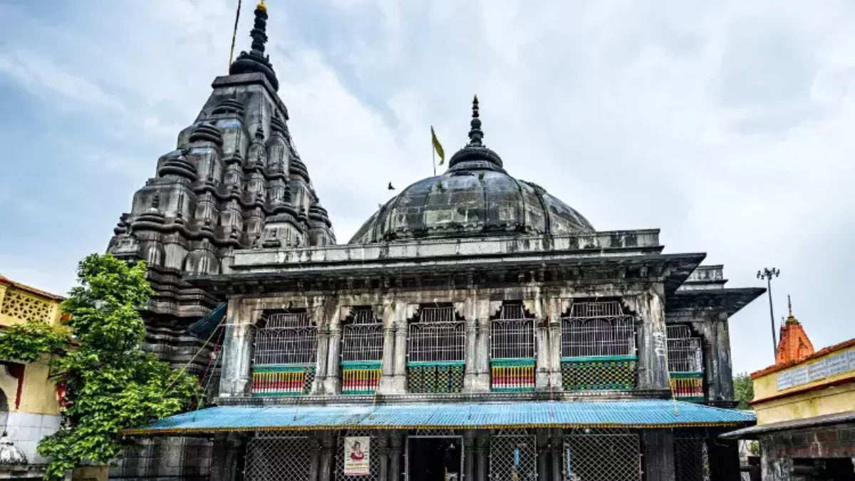 11_07_2024-vishnupad_mandir_gaya_23756535_13376509.jpg__PID:3dff1423-fa1b-4050-b95c-4bea08df6285